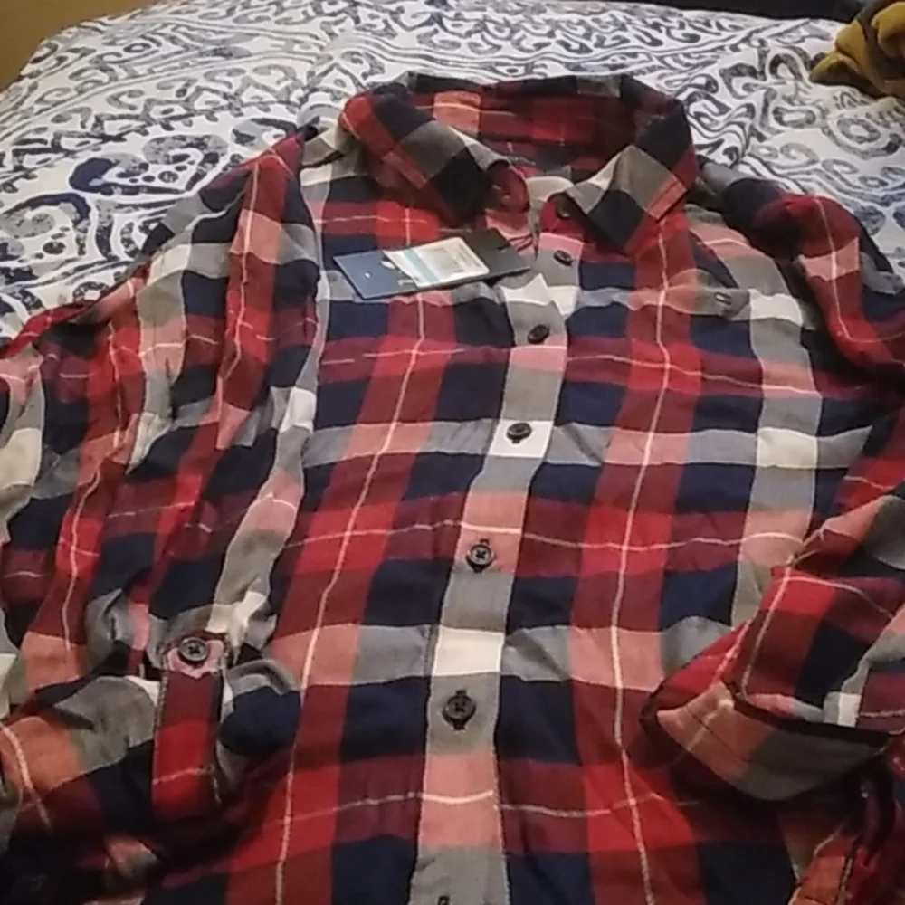Tommy Hilfiger - Picture 4 of 4